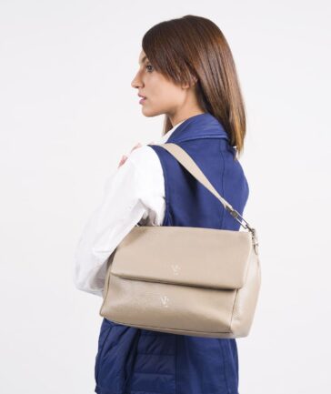 bolso de piel para mujer Euria beige tres cuartos