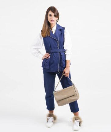 Bolso de piel para mujer Euria beige cuerpo completo